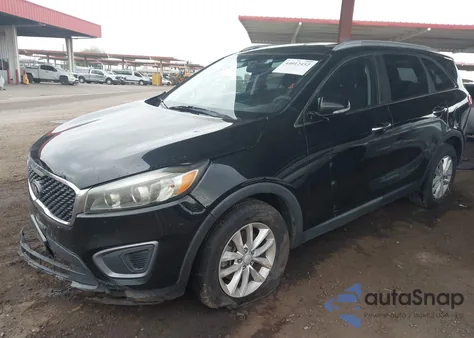 2016 Kia Sorento 2.4L Lx z USA, uszkodzony, nr VIN 5XYPG4A32GG093537
